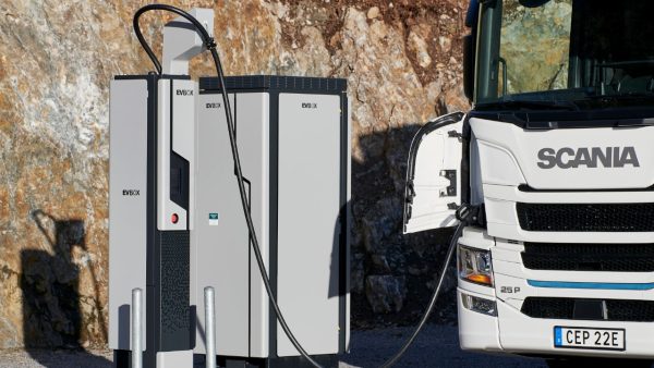 Scania gaat partnership aan met Engie en EVbox voor laadoplossingen